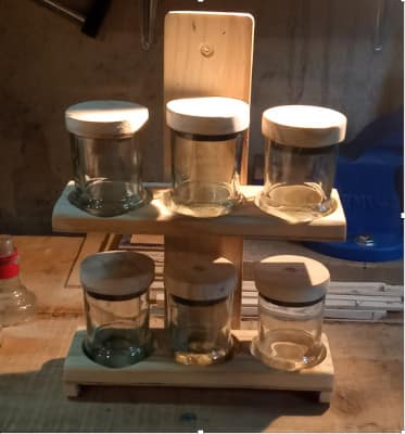 6 pc Spice Rack € 30