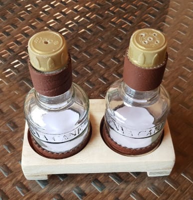 Salt & Pepper Shaker € 20